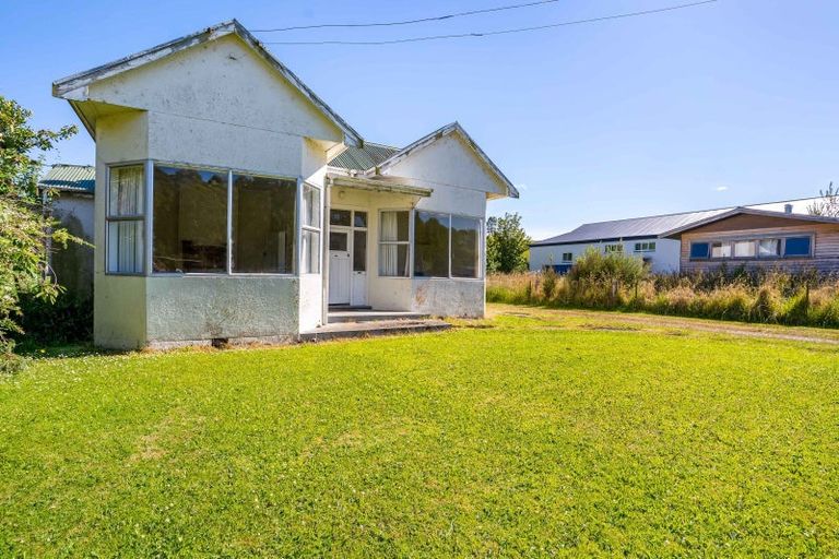 Photo of property in 2026 Lumsden-dipton Highway, Dipton, 9791