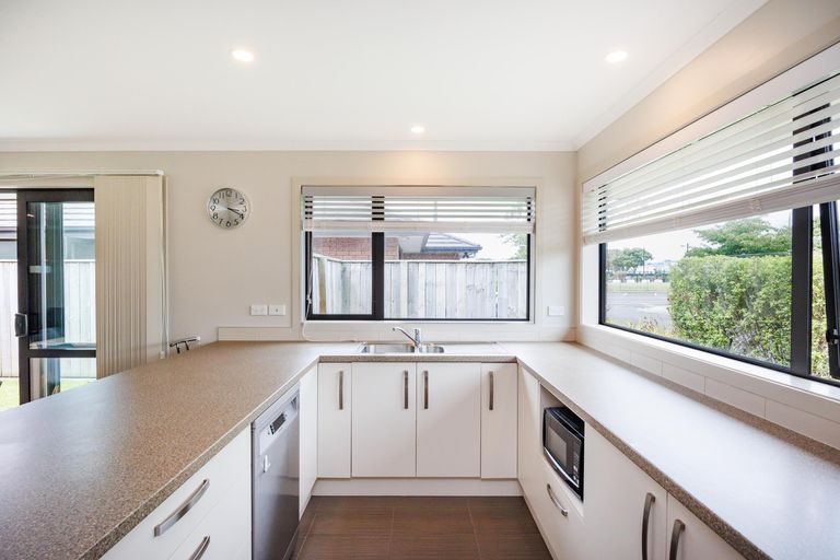 Photo of property in 4 Arena Court, Palmerston North, 4410