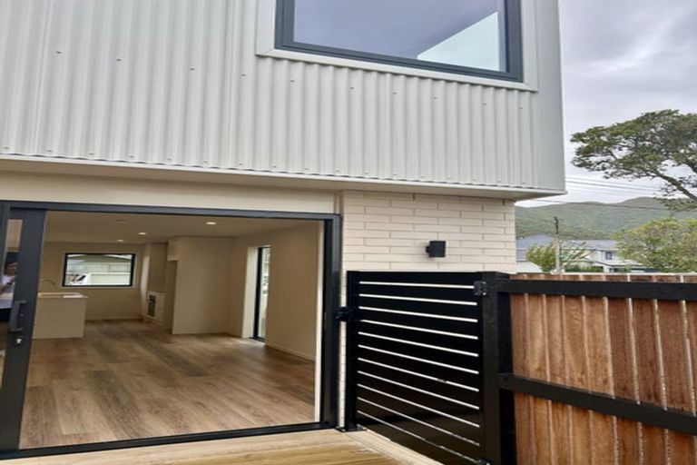 Photo of property in 3/24 Vincent Street, Waterloo, Lower Hutt, 5011