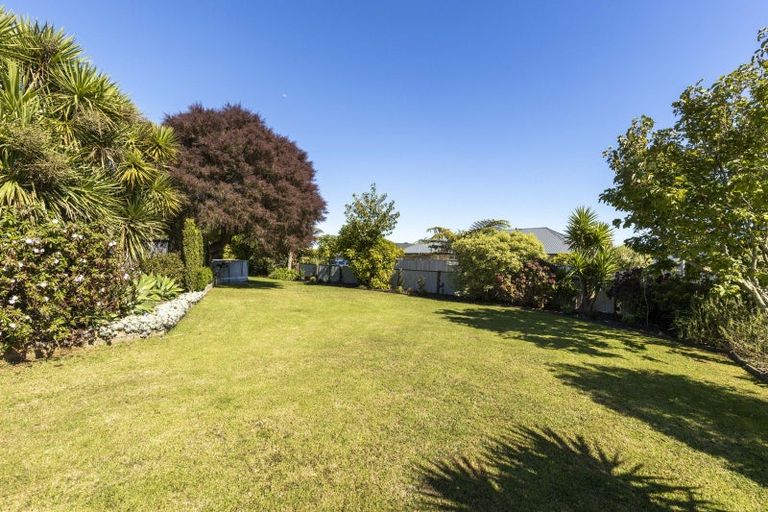Photo of property in 128 Wairau Road, Oakura, 4314