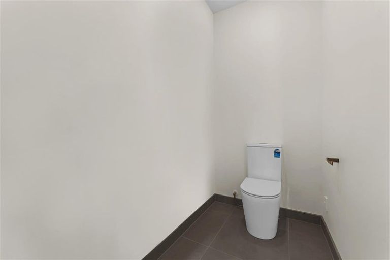 Photo of property in 20 Piringa Road, Pukekohe, 2120