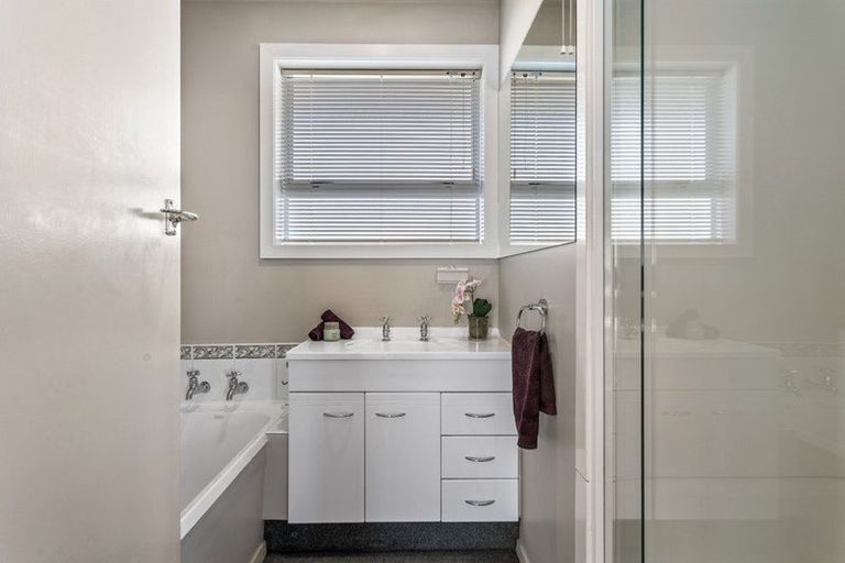 Photo of property in 9 Colesbury Street, Bishopdale, Christchurch, 8053