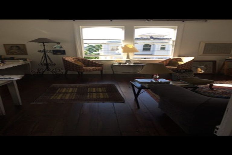 Photo of property in 10a Tinakori Road, Thorndon, Wellington, 6011