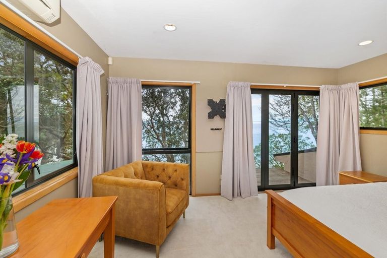 Photo of property in 44 Paturoa Road, Titirangi, Auckland, 0604