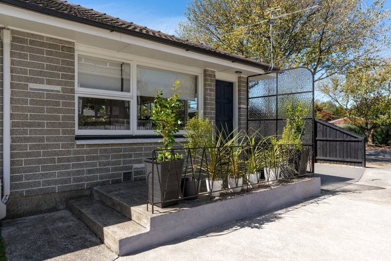 Photo of property in 1/4 Wadeley Road, Ilam, Christchurch, 8041