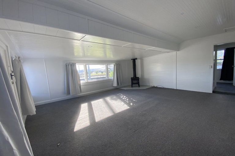 Photo of property in 25 Pukeko Place, Westshore, Napier, 4110