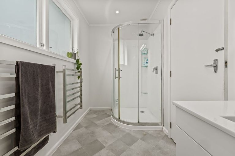 Photo of property in 11a Winara Avenue, Waikanae, 5036