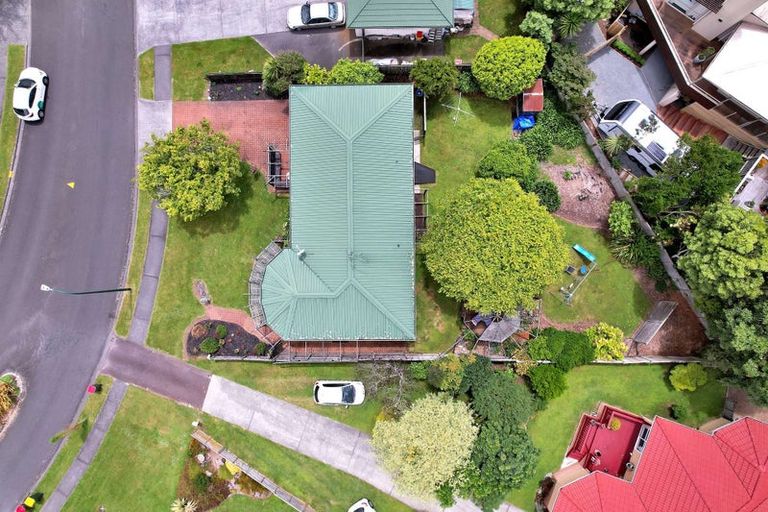 Photo of property in 21 Capricorn Place, Kawaha Point, Rotorua, 3010