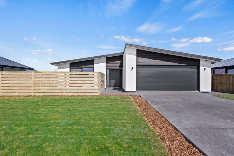 Photo of property in 8 Kite Street, Rolleston, 7614