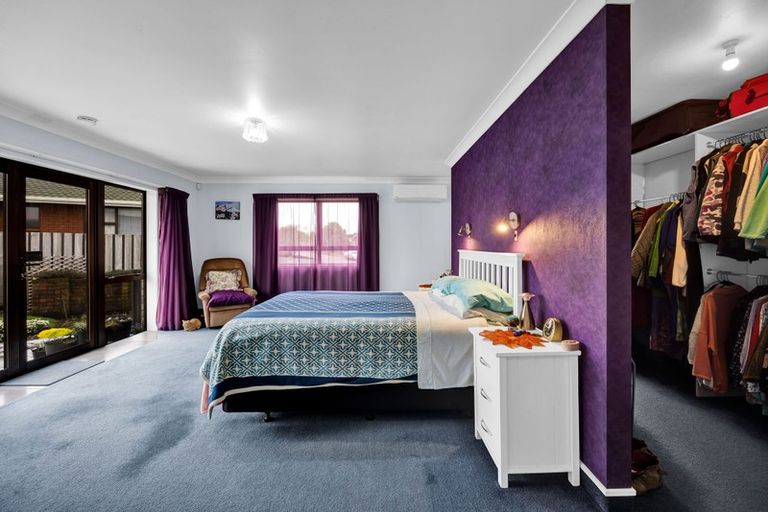 Photo of property in 20 Chartwell Drive, Eltham, 4322