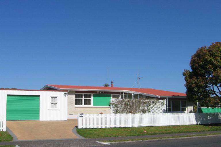 Photo of property in 10 Concord Avenue, Mount Maunganui, 3116