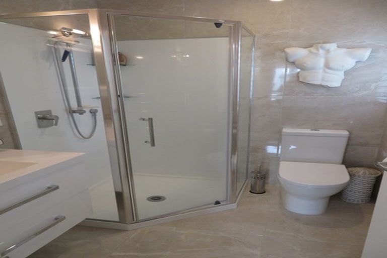 Photo of property in 2 Gibraltar Street, Howick, Auckland, 2014