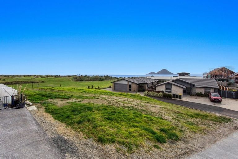 Photo of property in 49 Omega Place, Coastlands, Whakatane, 3120