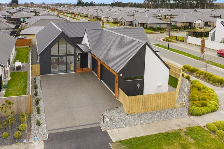 Photo of property in 2 Alan James Lane, Prebbleton, 7604