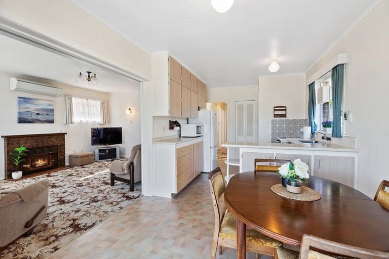 Photo of property in 48 Tarawera Road, Johnsonville, Wellington, 6037