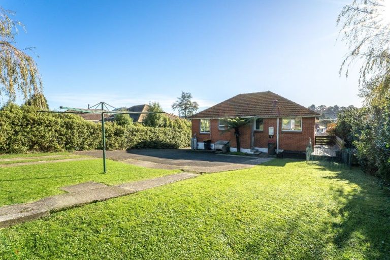 Photo of property in 35 Burgess Street, Green Island, Dunedin, 9018