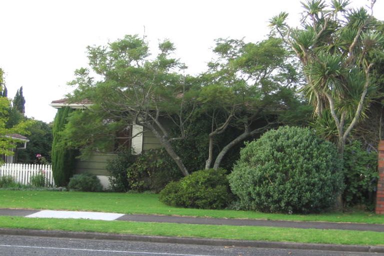 Photo of property in 5 Cherry Road, Bucklands Beach, Auckland, 2014