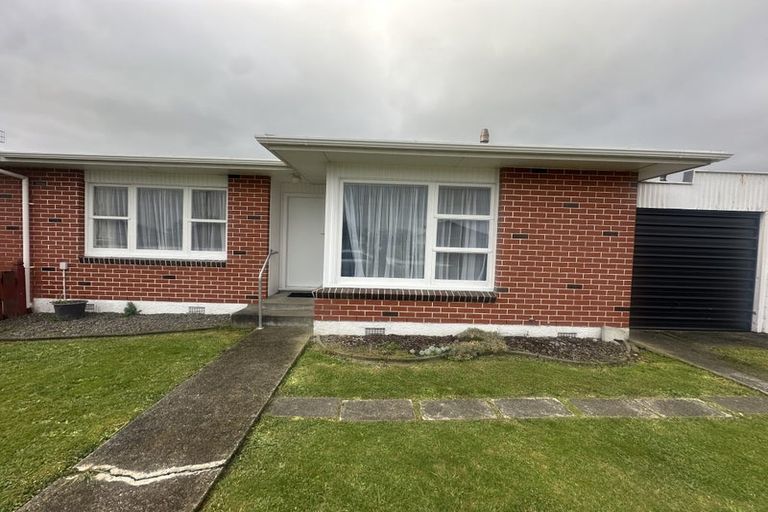 Photo of property in 56 Winchester Street, Levin, 5510