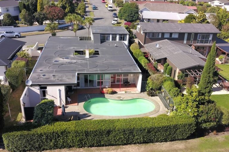 Photo of property in 24 Guinness Crescent, Ilam, Christchurch, 8041