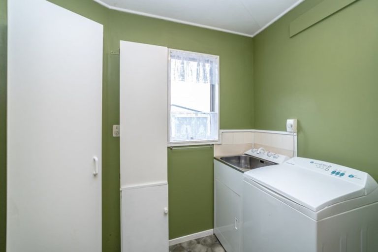 Photo of property in 41 Fisher Place, Carterton, 5713