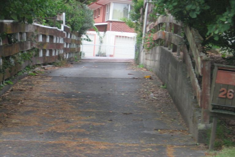 Photo of property in 26 Potter Avenue, Northcote, Auckland, 0627