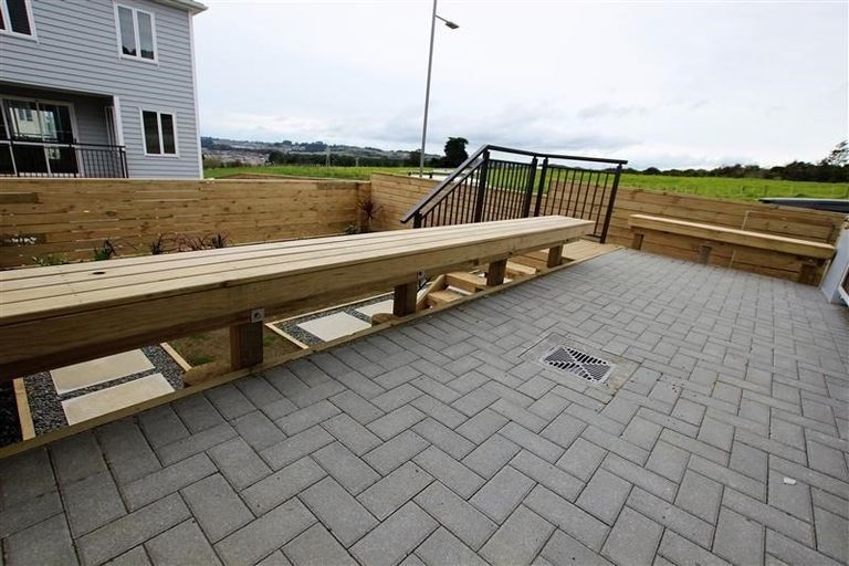 Photo of property in 40 Fernly Rise, Flat Bush, Auckland, 2019