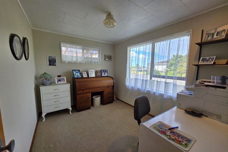 Photo of property in 76 Robertson Road, Ruawai, 0591