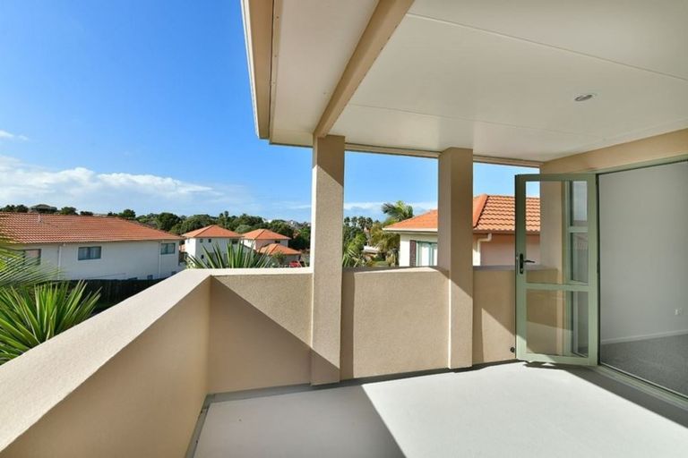 Photo of property in 15 Clea View, Gulf Harbour, Whangaparaoa, 0930