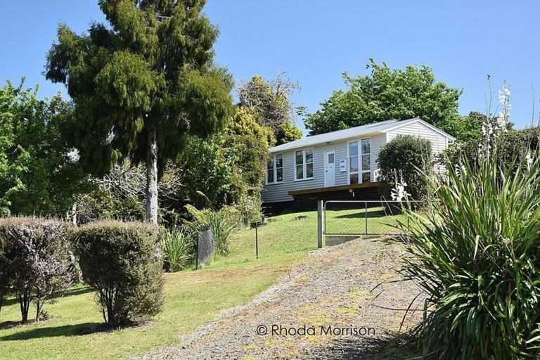 Photo of property in 21 Ngatoto Road, Tinopai, Matakohe, 0593