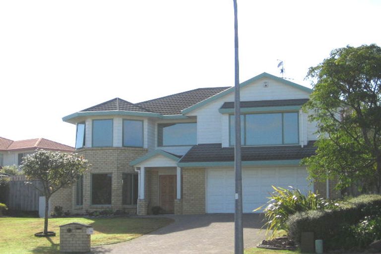 Photo of property in 32 Woodgers Way, Somerville, Auckland, 2014