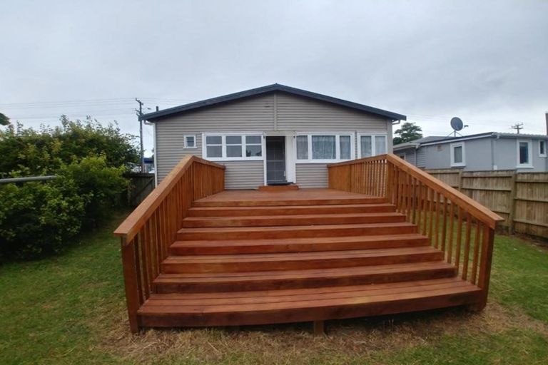 Photo of property in 321 Rangatira Road, Beach Haven, Auckland, 0626