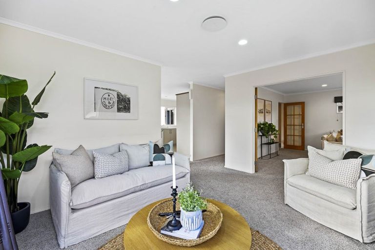 Photo of property in 17d Kinross Drive, Merrilands, New Plymouth, 4312