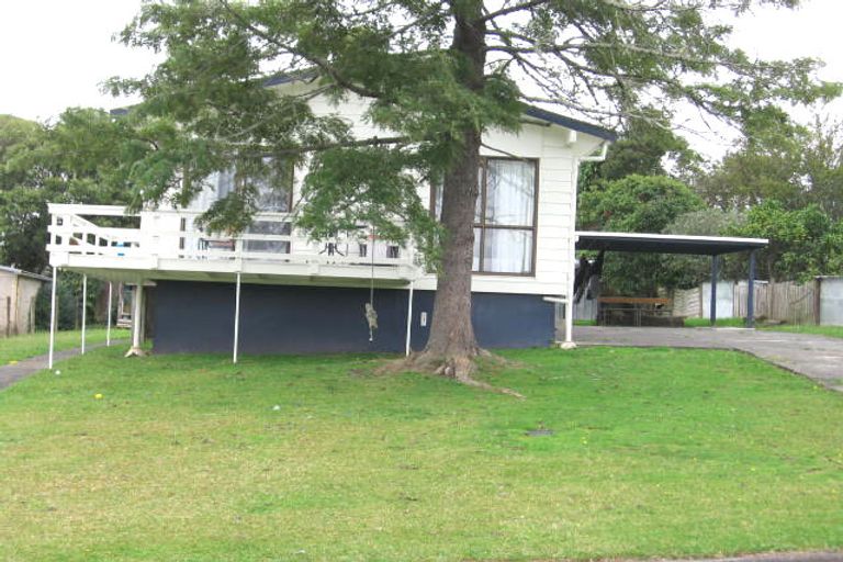 Photo of property in 8 Mayer Place, Ranui, Auckland, 0612