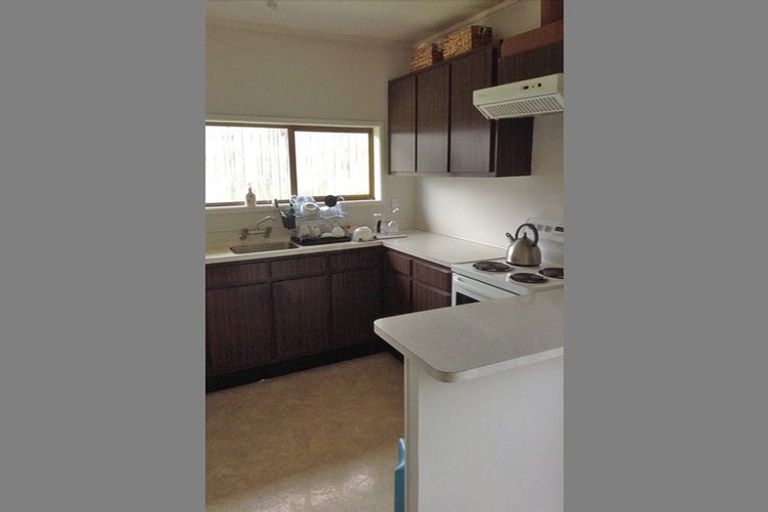 Photo of property in 1/54 Highland Park Drive, Highland Park, Auckland, 2010