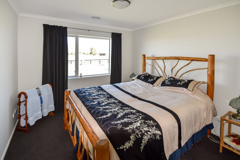 Photo of property in 4 The Drive, Twizel, 7999