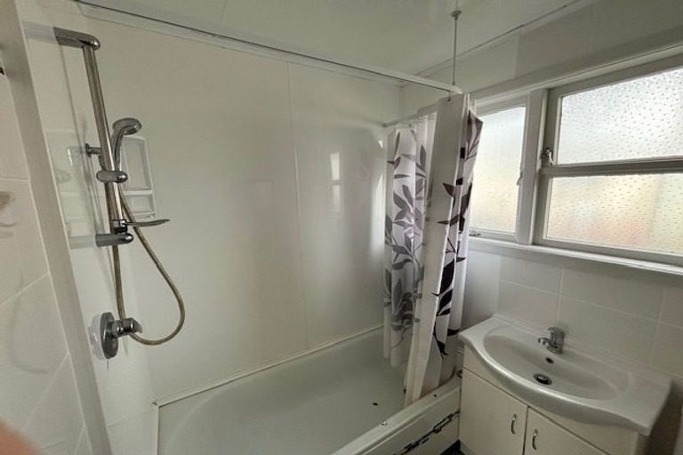 Photo of property in 17 Pohutukawa Drive, Tokoroa, 3420