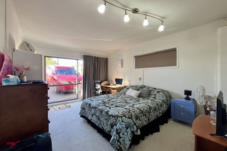 Photo of property in 158 Verbena Road, Birkdale, Auckland, 0626