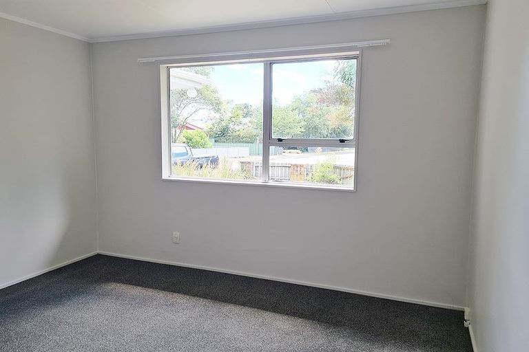 Photo of property in 27 Moore Crescent, Carterton, 5713