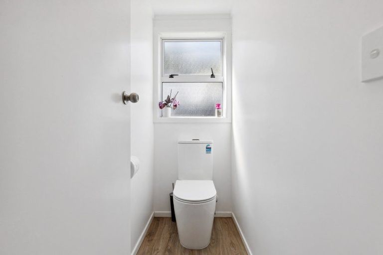 Photo of property in 22 Sunset Street, Hilltop, Taupo, 3330