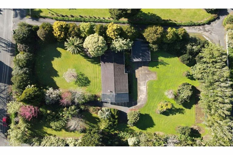 Photo of property in 11 Riverview Road, Kerikeri, 0230