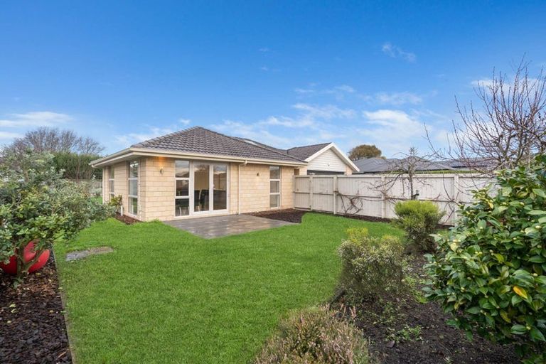 Photo of property in 70 Mcmahon Drive, Aidanfield, Christchurch, 8025