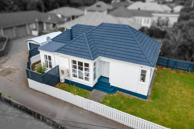 Photo of property in 1/954 High Street, Avalon, Lower Hutt, 5011