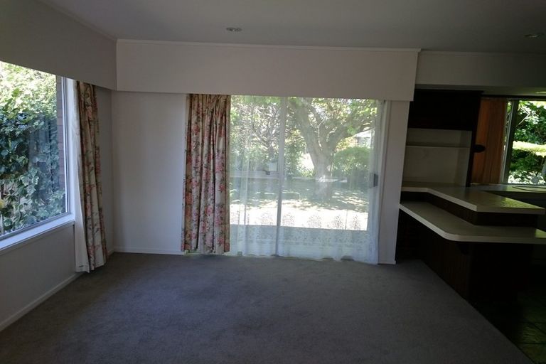 Photo of property in 21 Priestley Drive, Bucklands Beach, Auckland, 2014