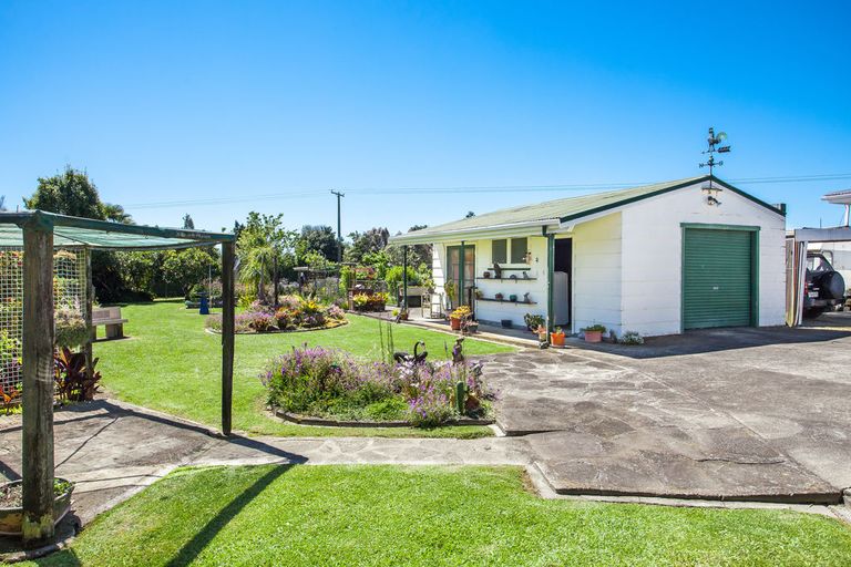Photo of property in 15 Rimu Street, Edgecumbe, 3120