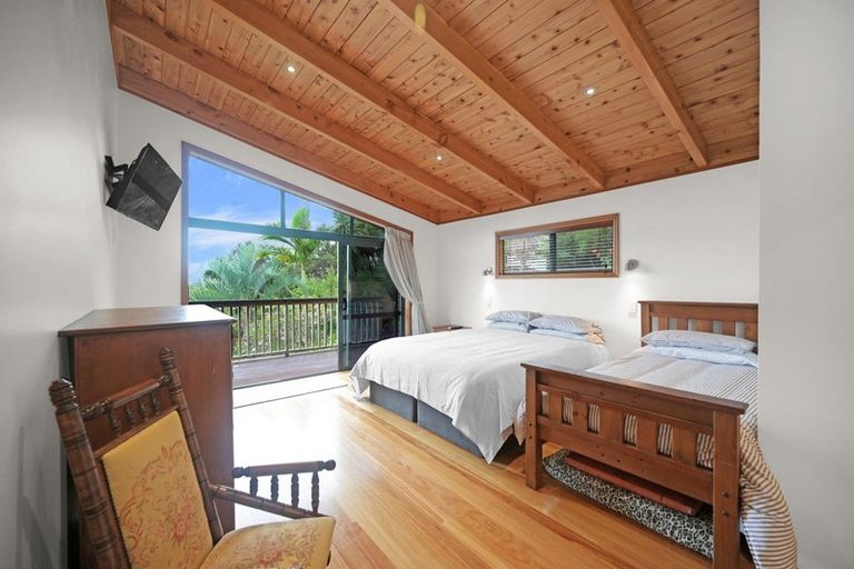 Photo of property in 39 Point Veronica Drive, Opua, 0200