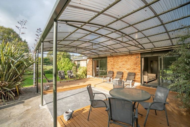 Photo of property in 17 Raukawa Road, Ashhurst, Palmerston North, 4470