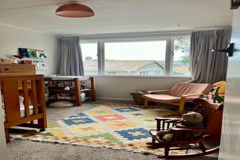 Photo of property in 35 Sullivan Avenue, Mangere Bridge, Auckland, 2022