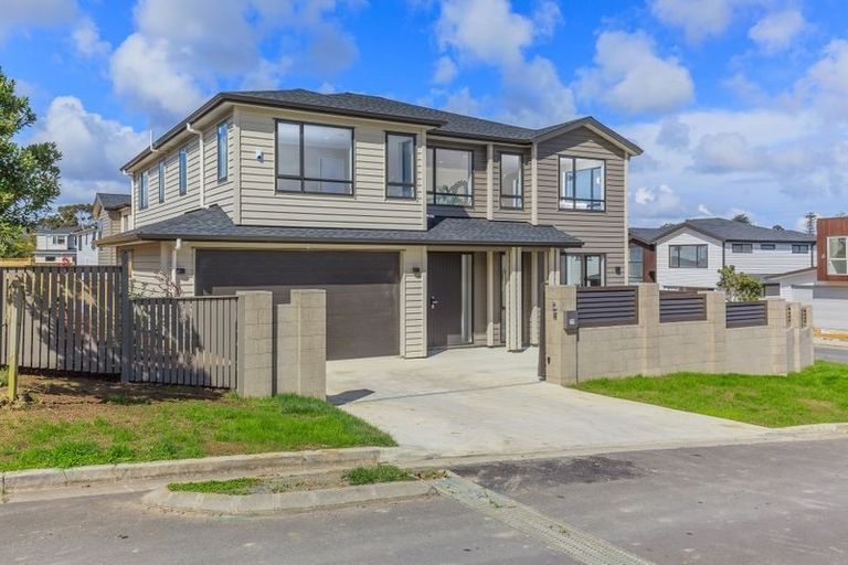 Photo of property in 19 Brickworks Bay Road, Hobsonville, Auckland, 0618