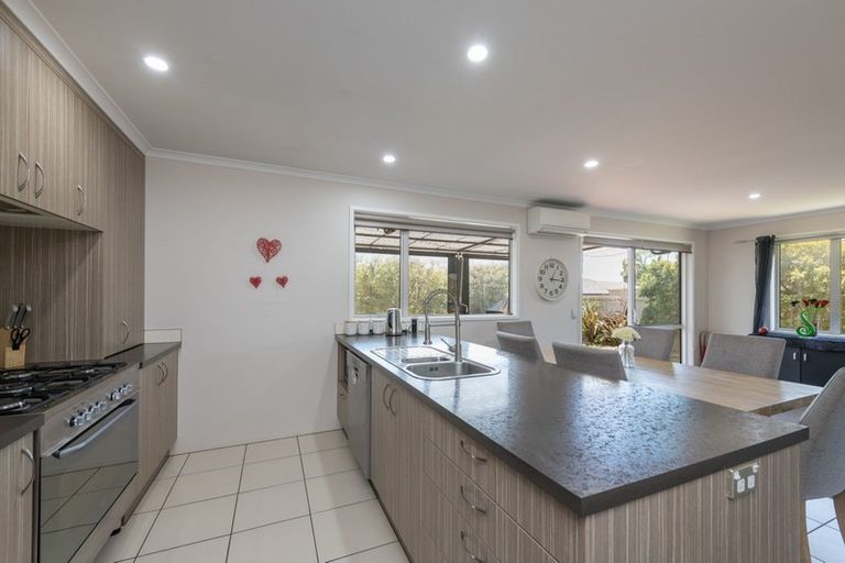 Photo of property in 18 Melfield Place, Richmond, 7020