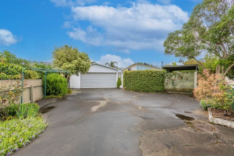 Photo of property in 16 Mckeefry Avenue, Greenmeadows, Napier, 4112